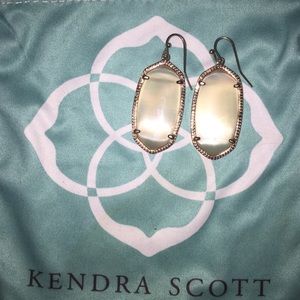 Kendra Scott Elle earrings